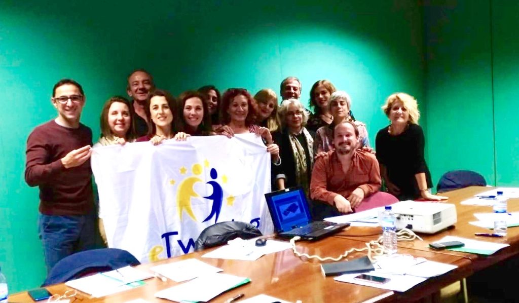Foto de grupo: embajadores y embajadoras eTwinning en Andalucía