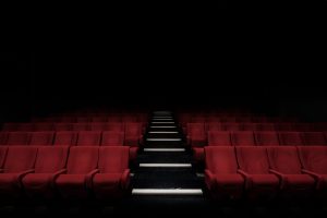 butacas sala cine vacío